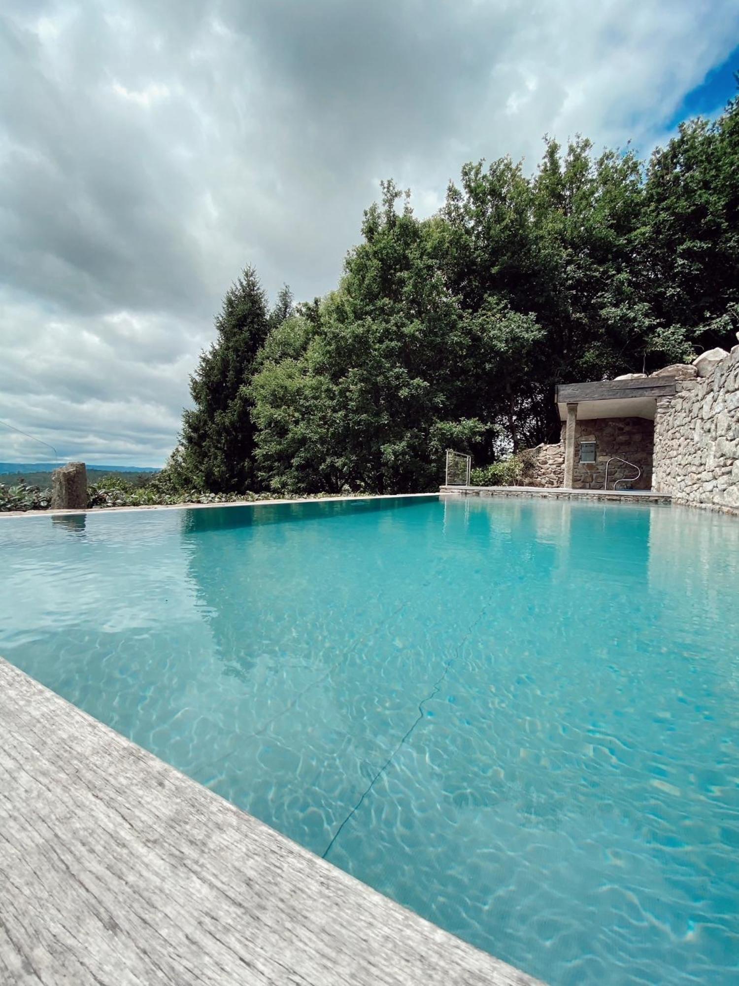 فيلا Casa Do Cebro Casa Con Piscina Y Jacuzzi Privados سانتياغو دي كومبوستيلا المظهر الخارجي الصورة